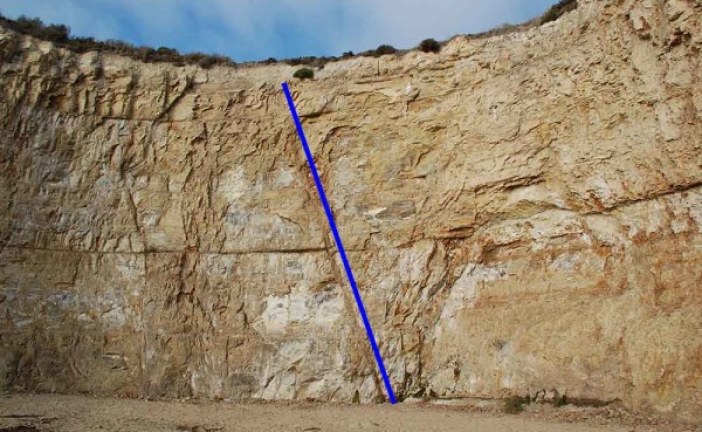 There’s Oil in Them Thar Sea Cliffs!