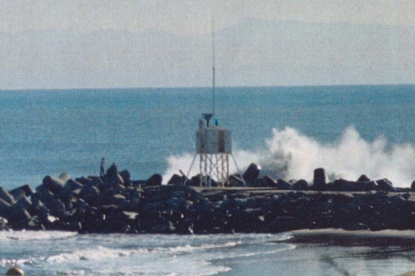 The “lunar lander” on the west jetty circa 1970. Photo from the Harbor Collection. Courtesy of the Santa Cruz Port District.