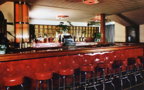 The Red Room interior from 1960s postcard. Image from the collection of Linda Rosewood.