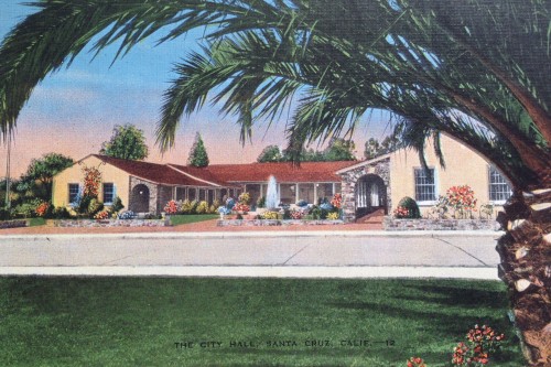 Santa Cruz City Hall in the 1940s. At the time they were called “Spanish Gardens.